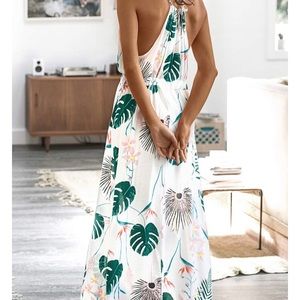 Cupshe maxi dress. White floral, XL.